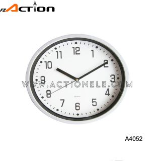 9 inch plastic wall clock with simple design