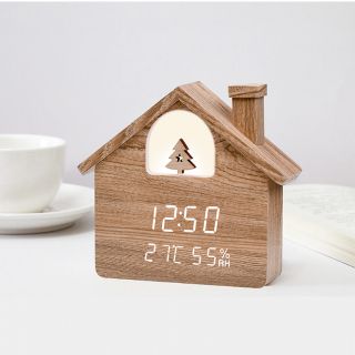 New Design House Shape Home Decoration Laser Engraved Table Wooden Clock Office